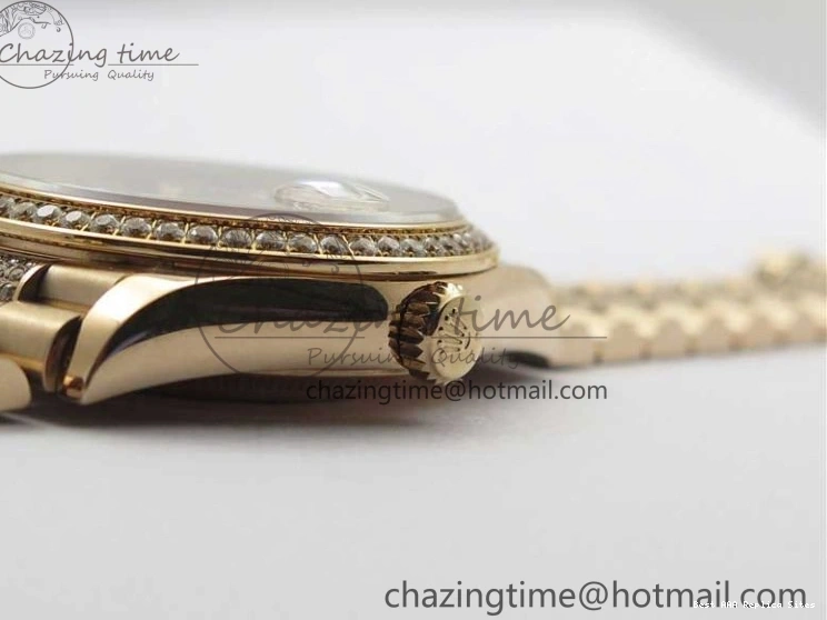 AAA Replica Watches on President A 2689 BP White ComfortFit Crystal Crystal Marker MOP RG Best Edition 128235 Dial Day-Date Bracelet RG 36mm 1218